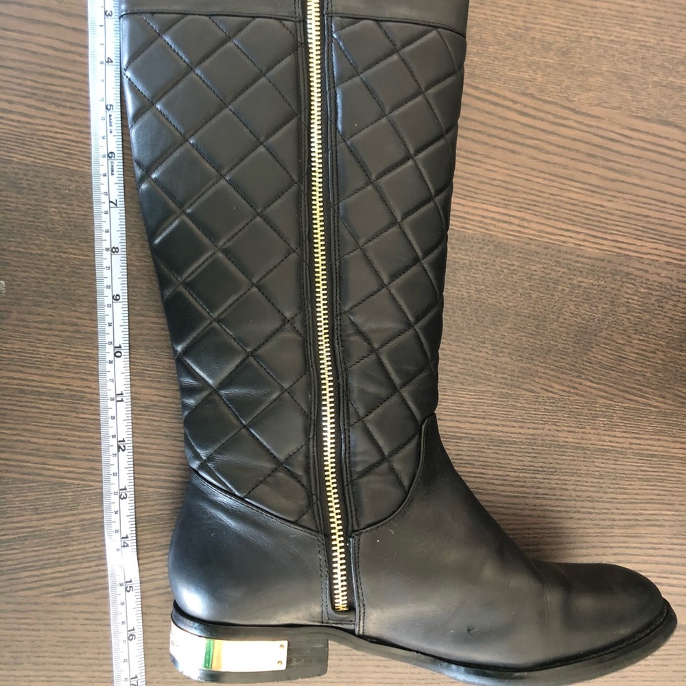 Boots - Picture 2 of 5